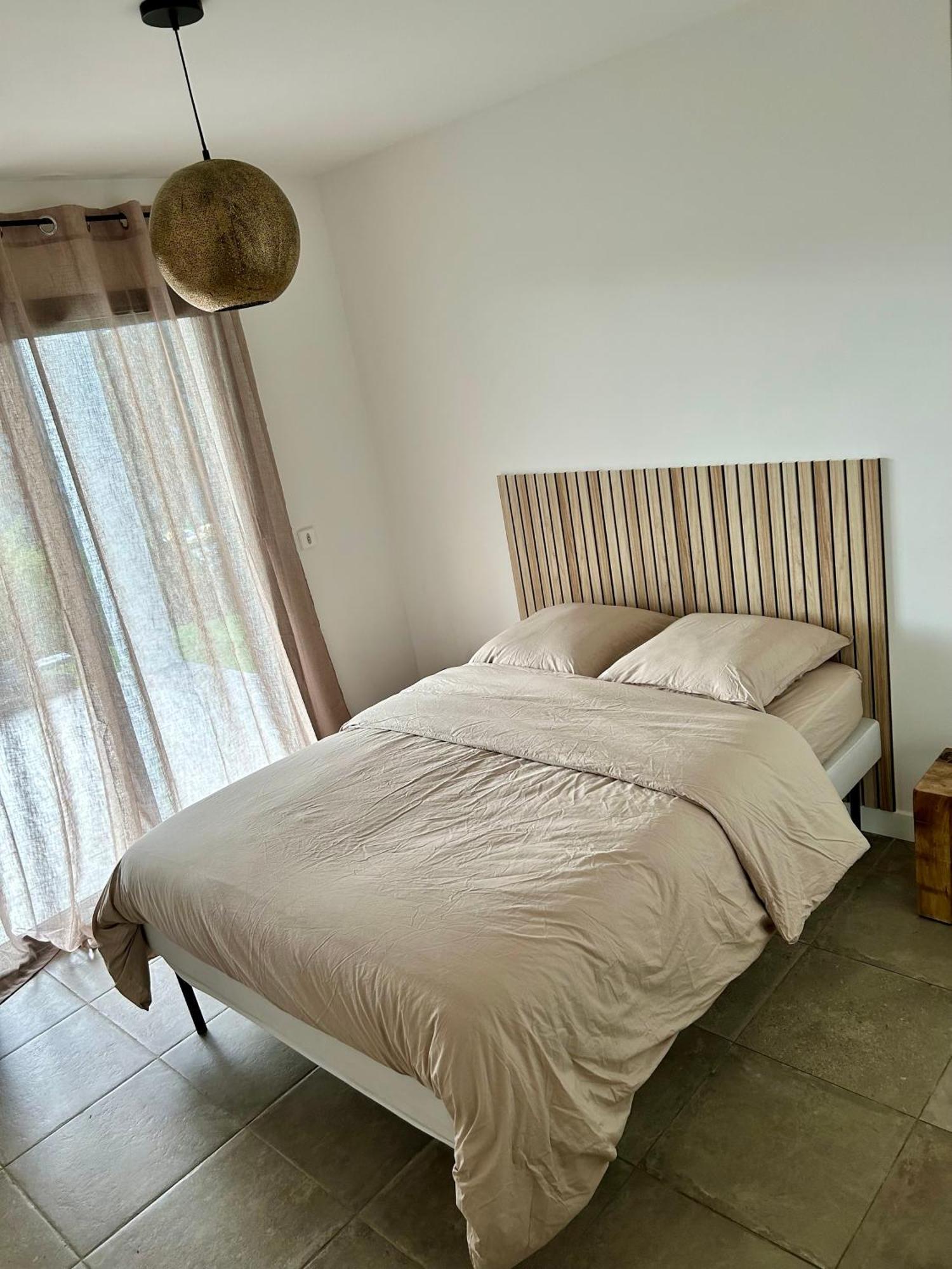 Bas De Avec Jardin Idealement Situe Entre Ajaccio Et Porticcio Appartement *