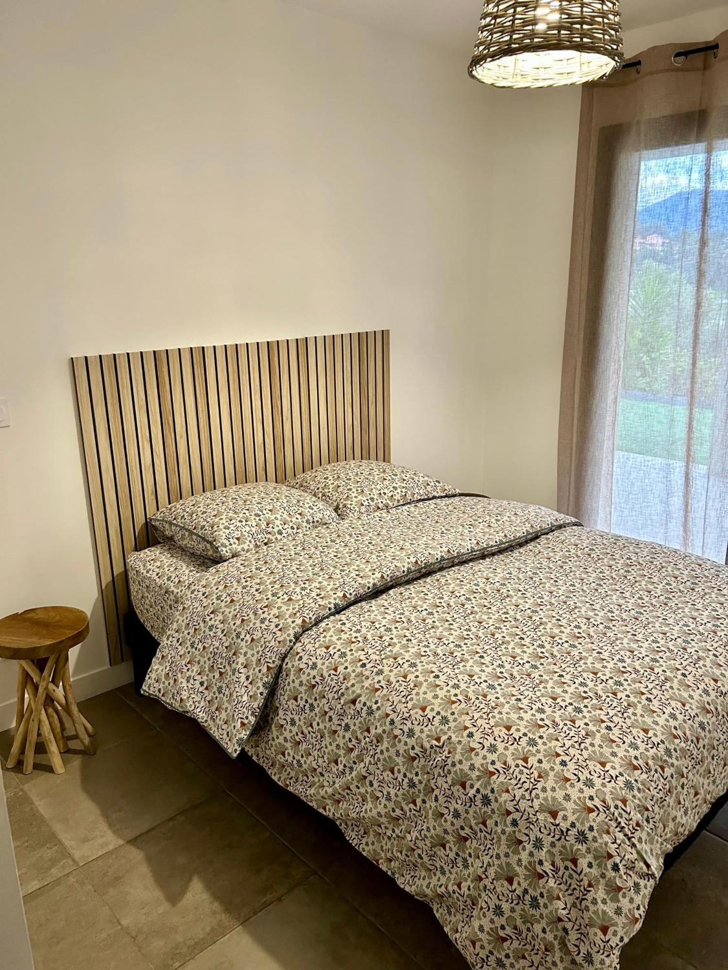 Apartment Bas De Avec Jardin Idealement Situe Entre Ajaccio Et Porticcio